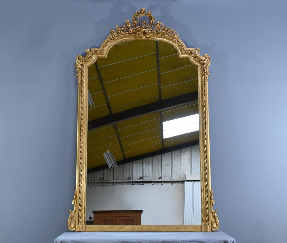 Important Miroir Doré, Style Louis XVI – Milieu XIXe