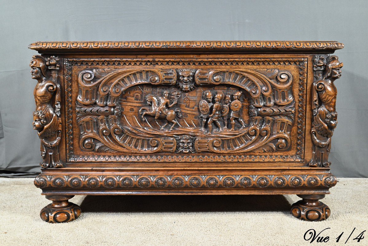 French Walnut Chest, Italian Renaissance Style – Late 18th Century-photo-2