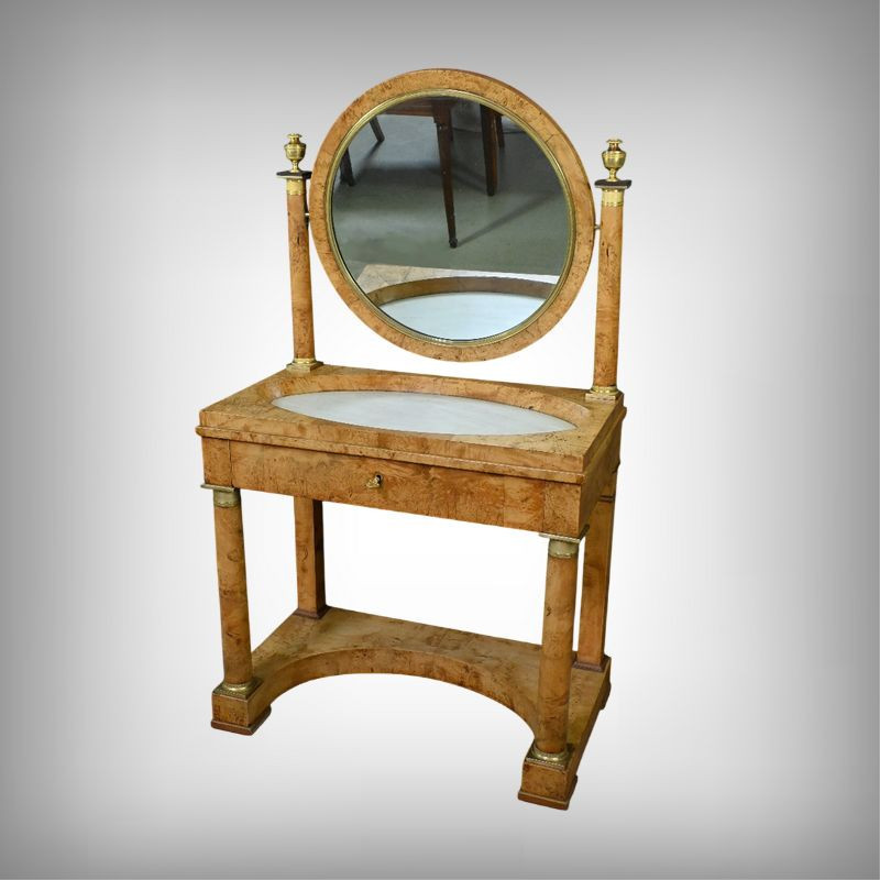 Coiffeuse en placage de Loupe d’Orme, époque Empire – Début XIXe