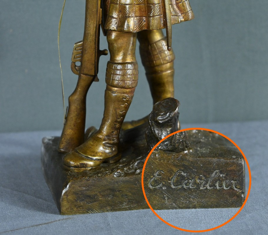 Bronze de Fantassin Ecossais, signé E. Carlier – Début XXe-photo-4