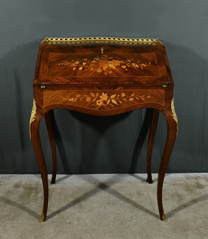 Small Rosewood Lady's Desk, Louis XV Style – Part 2 Of The 19th Century