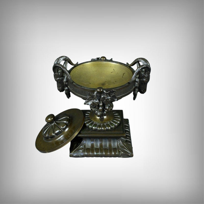 Coupe décorative en Bronze, époque Napoléon III – Milieu XIXe-photo-2