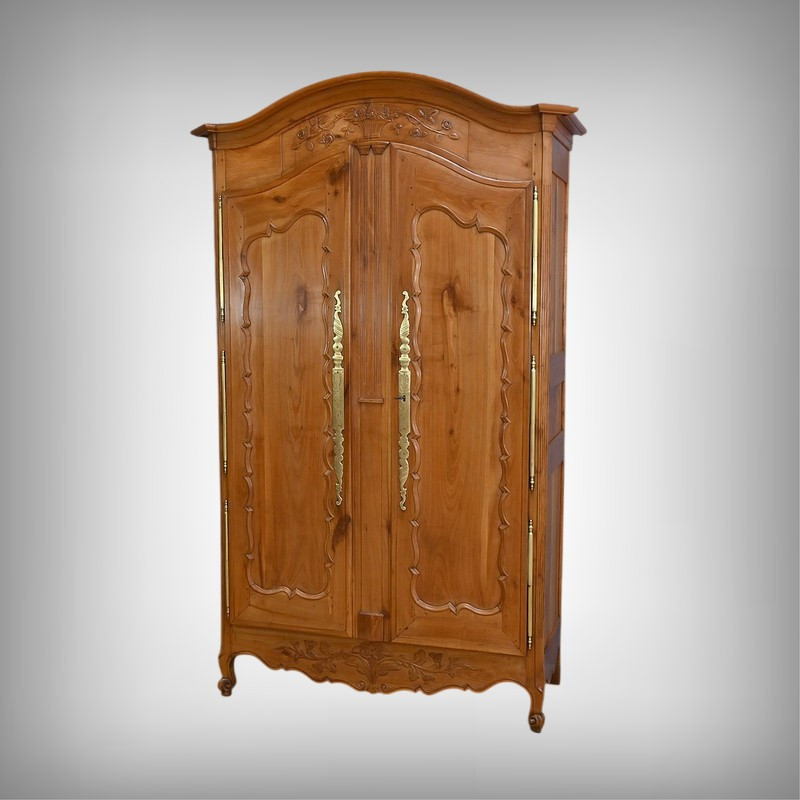  Armoire Nantaise en Merisier, style Louis XV – 1ère partie XIXe
