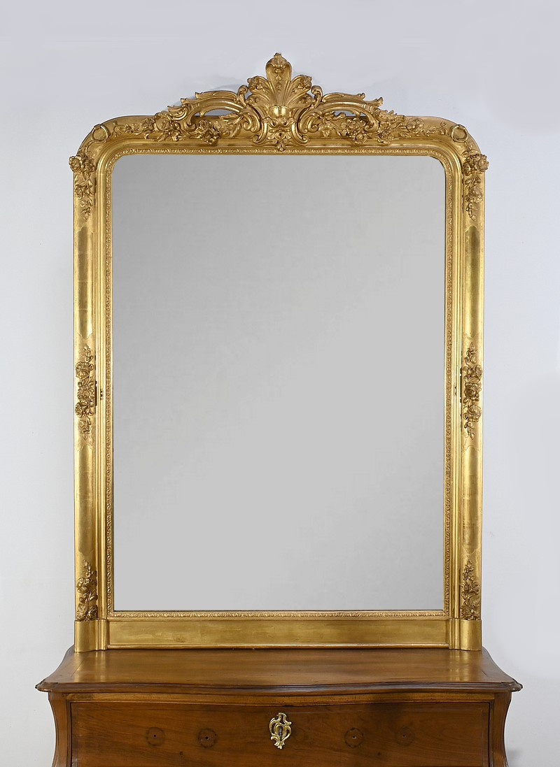  Important Giltwood Mirror, Louis XV Style – Early 19th Century