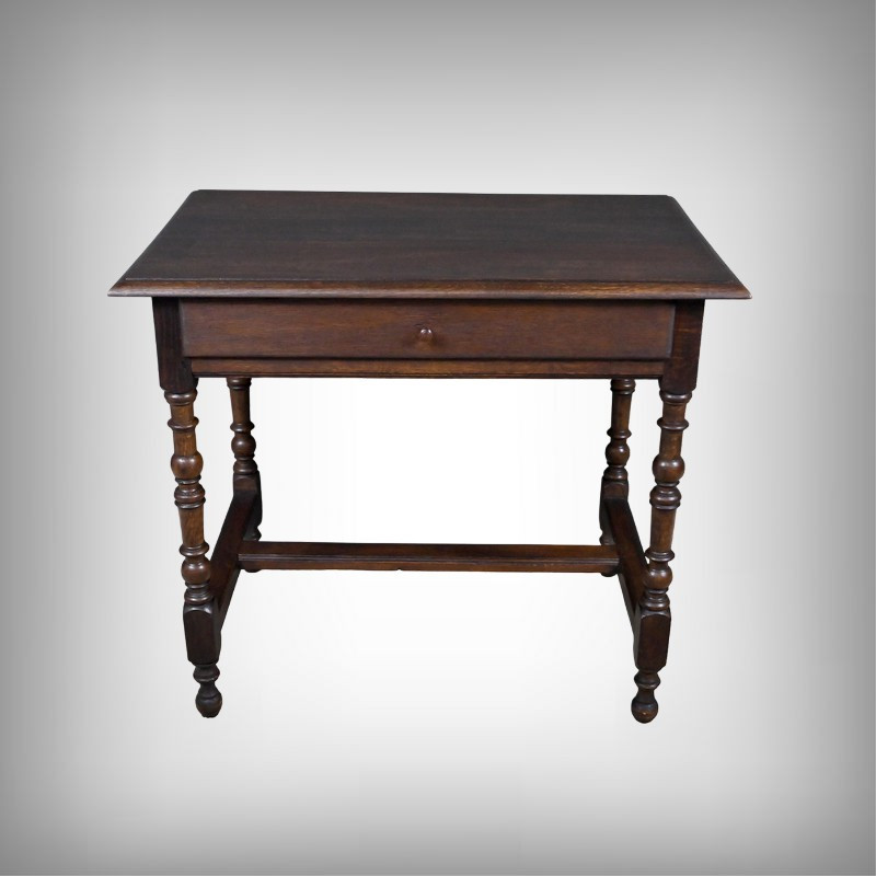 Petite Table Bureau en Chêne, style Louis XIV – 2ème partie XIXe