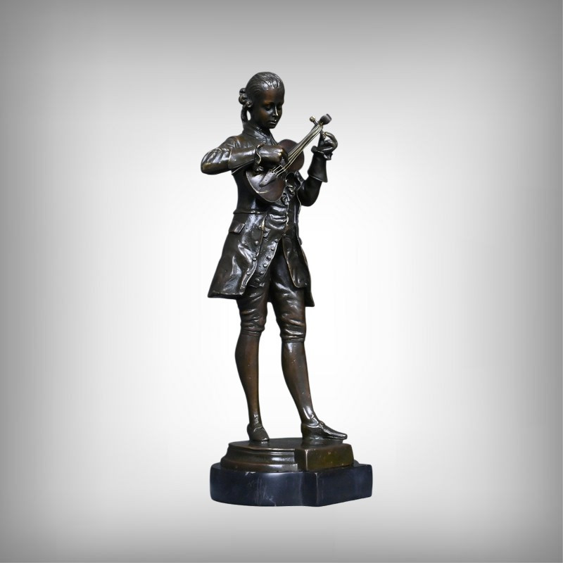 Bronze Sculpture "mozart Tuning His Violin" – 20th Century