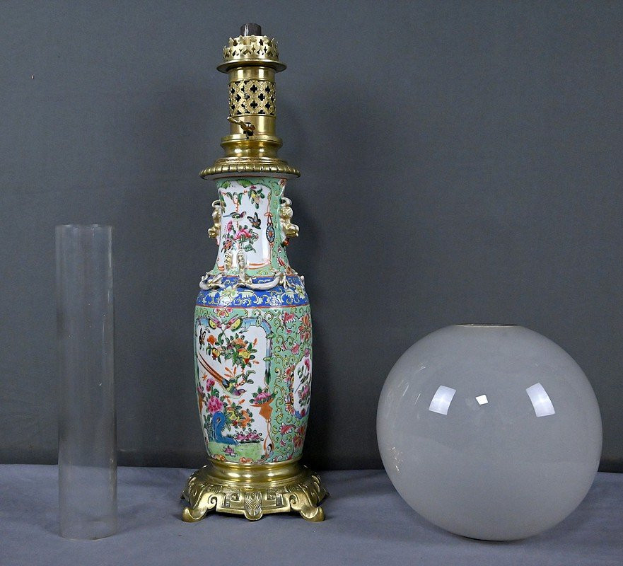 Canton Porcelain & Bronze Oil Lamp, Qing Dynasty, China - Late 19th Century-photo-1