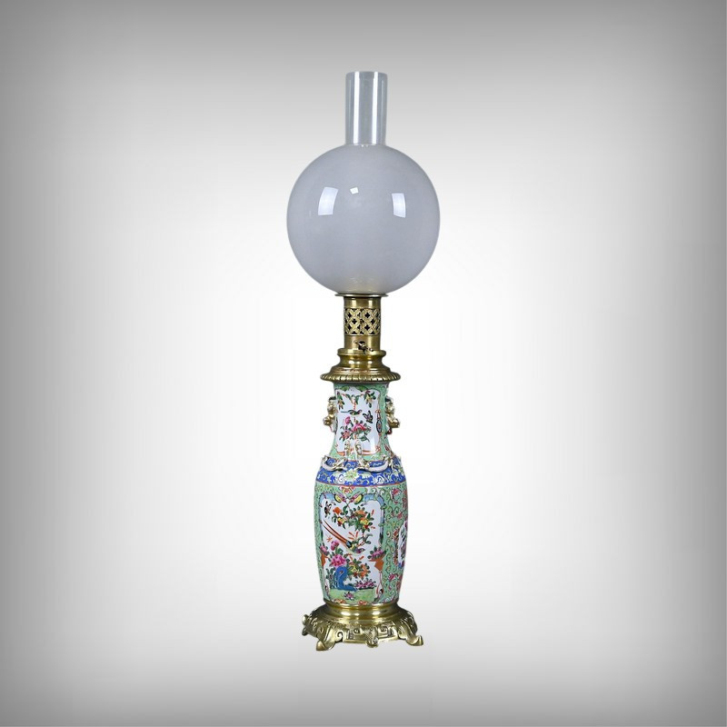 Canton Porcelain & Bronze Oil Lamp, Qing Dynasty, China - Late 19th Century