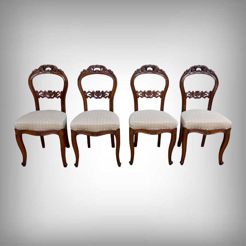 Suite de 4 Chaises en Acajou, époque Napoléon III- 2ème moitié XIXe