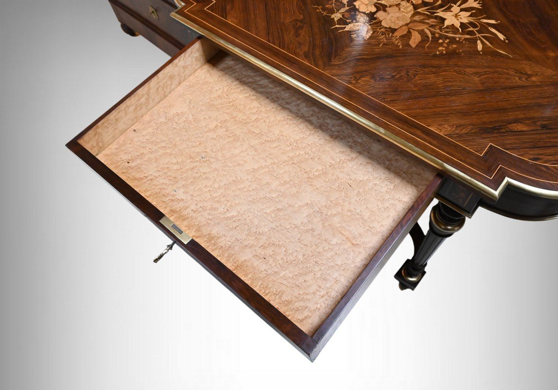 Table de Milieu en Placage de Palissandre, époque Napoléon III – 2ème partie XIXe-photo-3