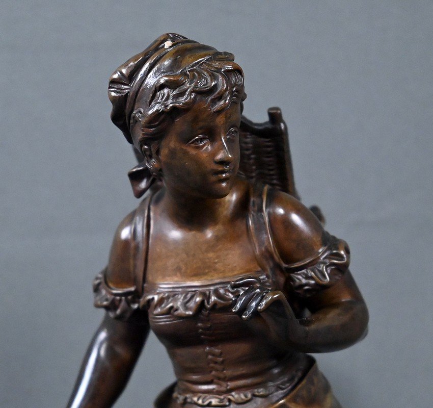 Bronze « Jeune Fille au Panier », signé E. Bouret – Fin XIXe-photo-2