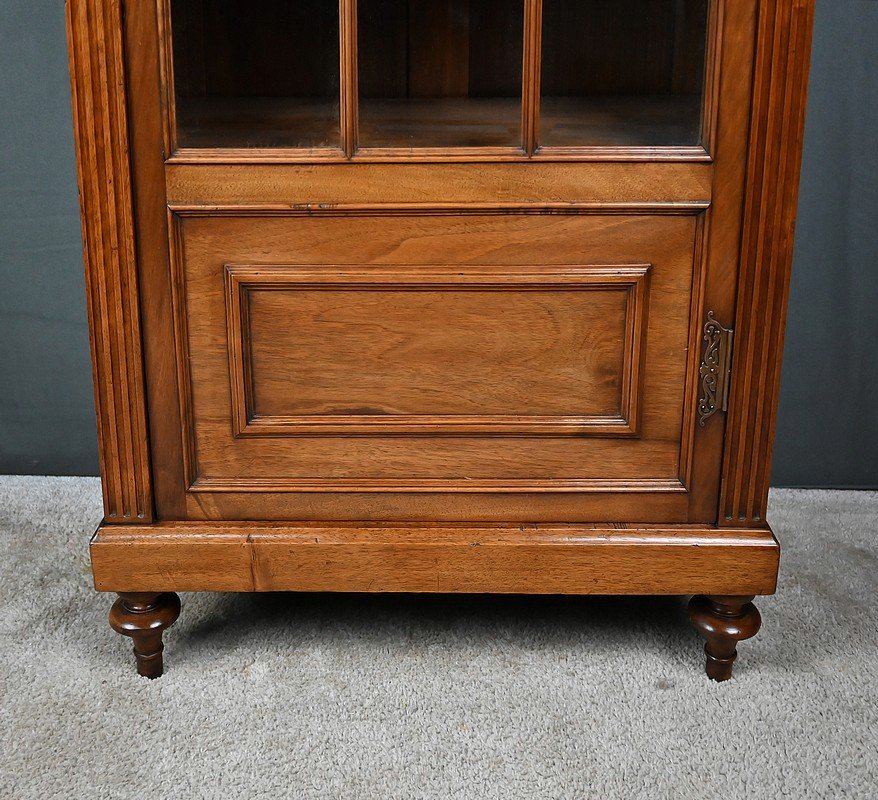 Walnut Display Cabinet, Louis XVI Style – Early 20th Century-photo-5