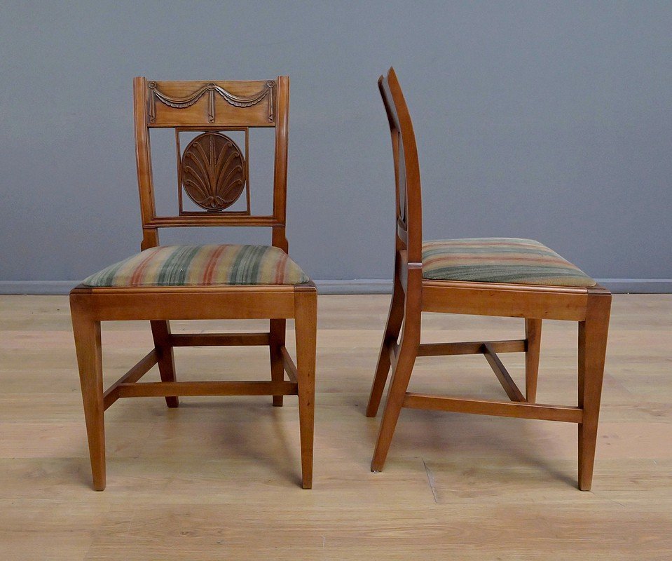Suite de 12 Chaises Provençales en Merisier – Milieu XXe-photo-1