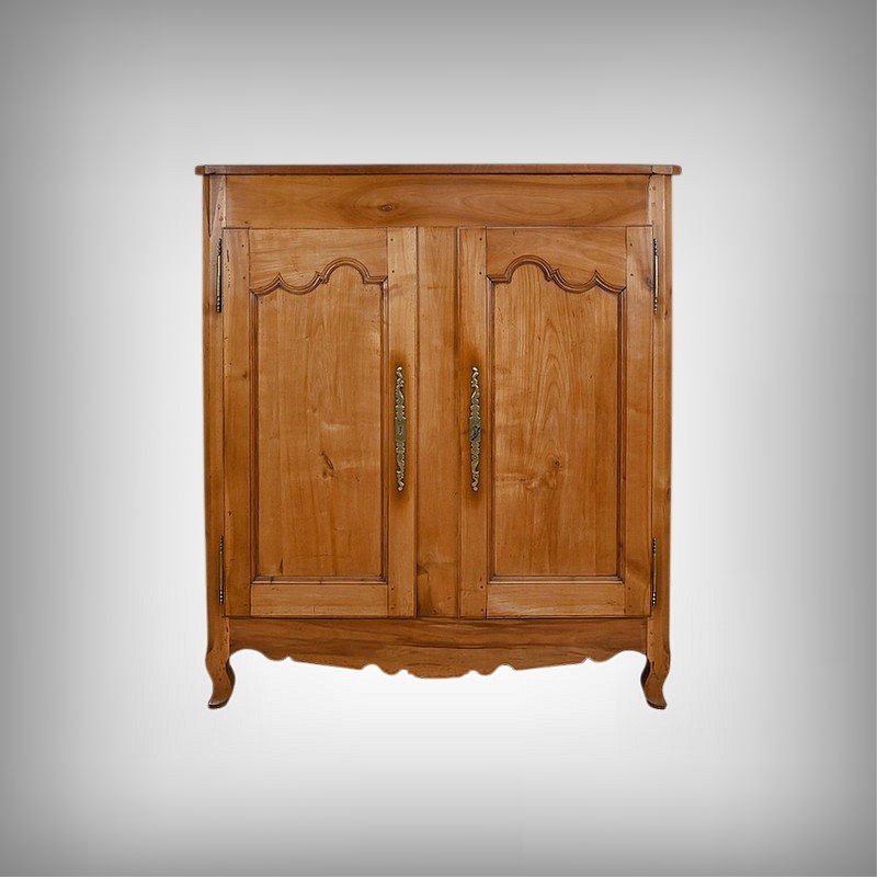 Armoire Bassette Angevine en Merisier, style Louis XV – Milieu XIXe