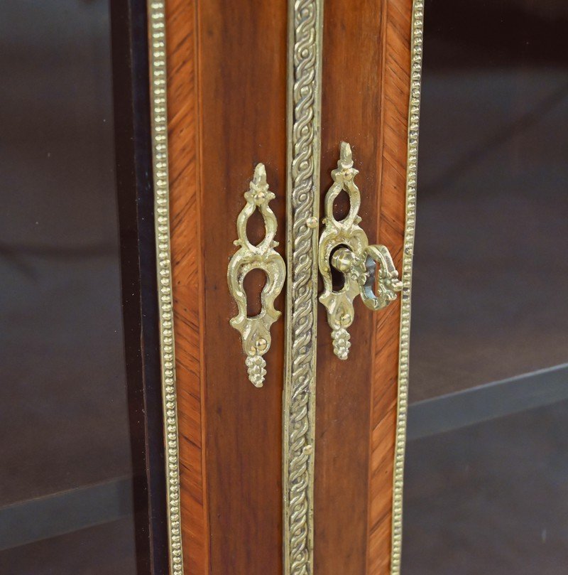Vitrine en Marqueterie de Bois de Rose & Merisier, style Napoléon III- 2ème partie XIXe-photo-6