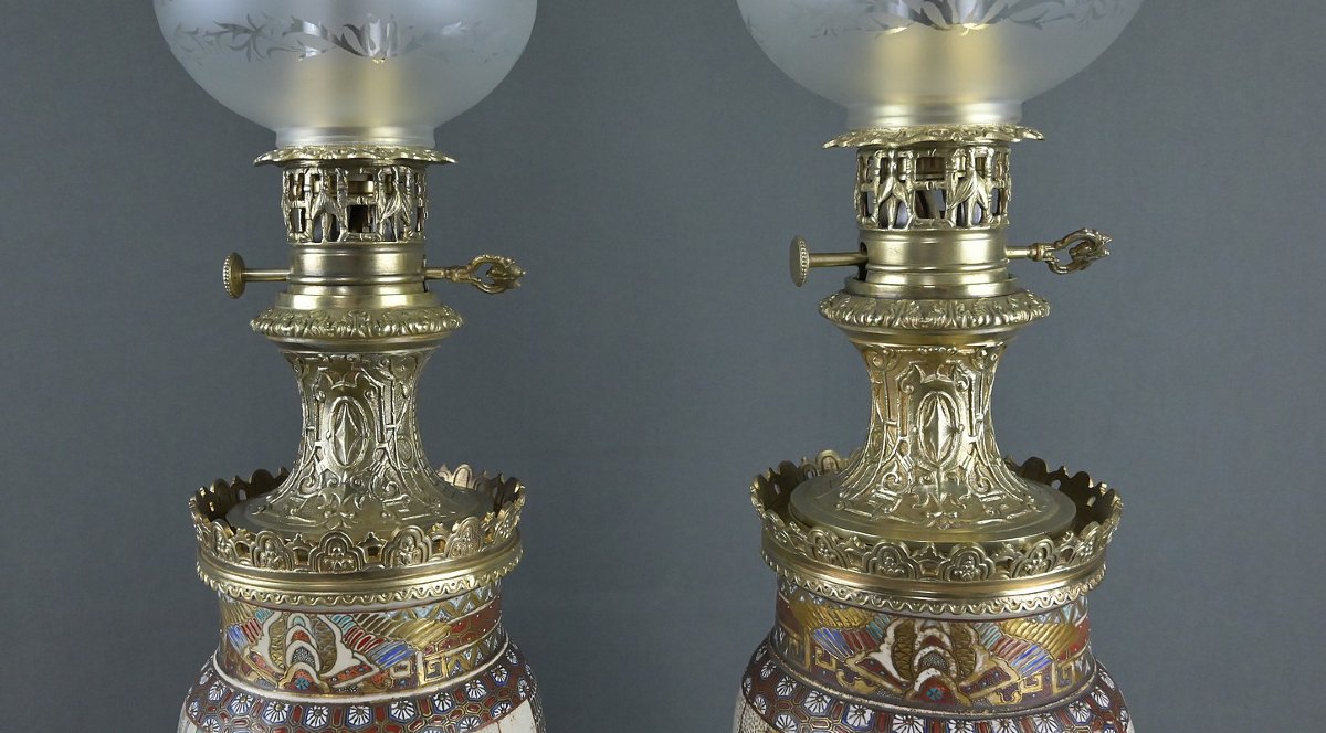 Pair Of Satsuma Porcelain And Bronze Kerosene Lamps, Japan – Late 19th Century-photo-6