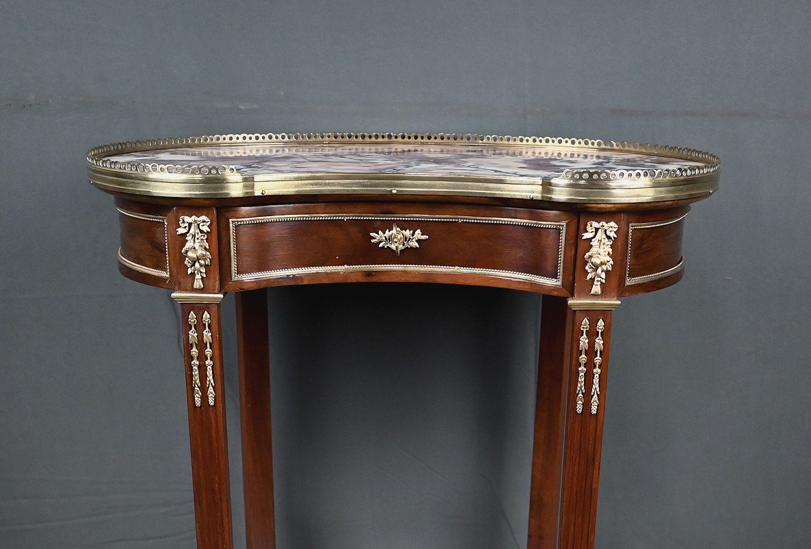 Small Kidney-shaped Mahogany Table, Transition Style – Early 20th Century-photo-5