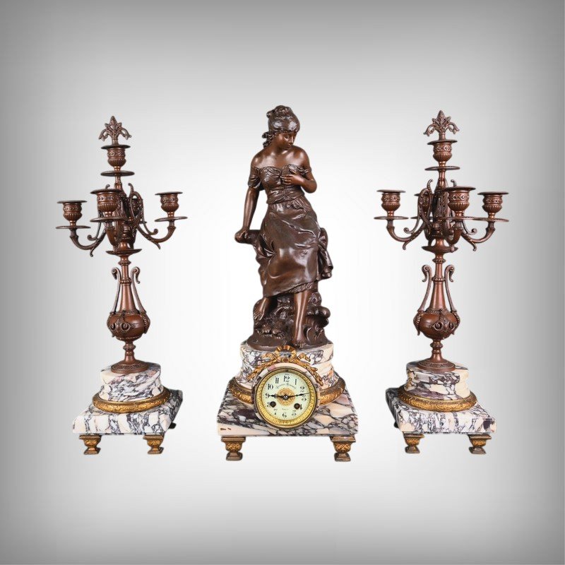 Garniture de Cheminée en Marbre & Régule signé A. Moreau – Début XXe