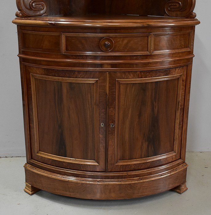 Rare Pair Of Corner Cabinets In Walnut - Late Nineteenth-photo-6