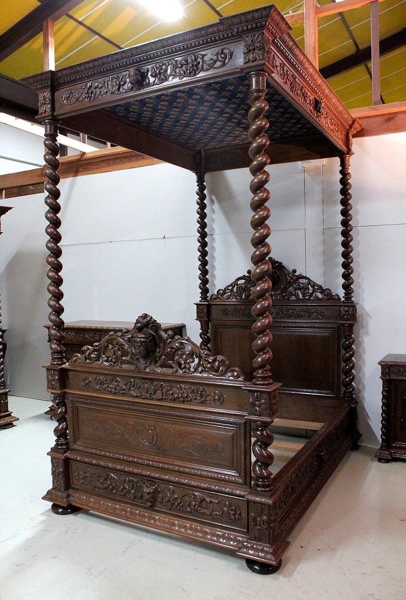 Louis XIII Canopy Bedroom Set - XIXth-photo-4