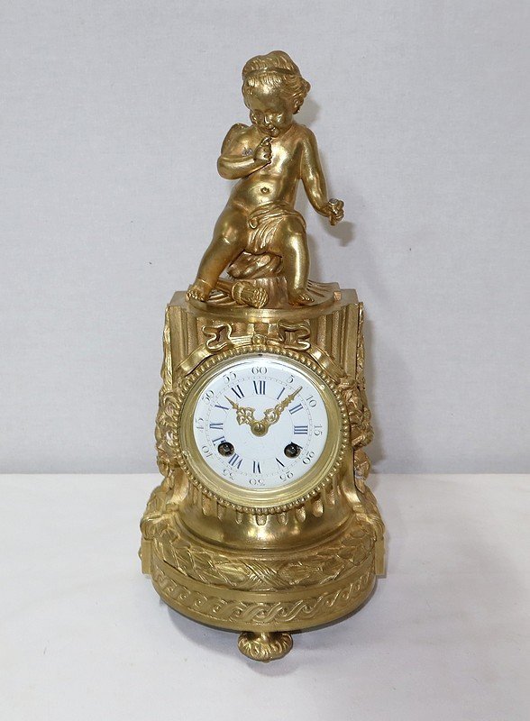Clock In Gilt Bronze, Louis XVI Style, Napoleon III Period - Mid-19th Century