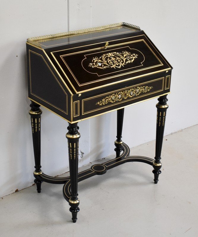 Small Slope Desk In Blackened Pear Tree, Napoleon III Period - Early 19th Century