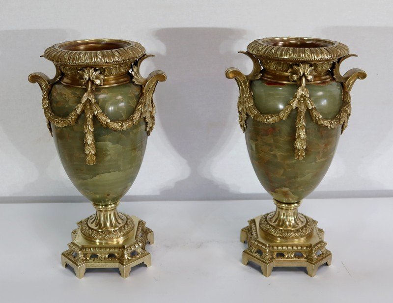 Important Pair Of Vases In Onyx And Bronze, Louis XVI Style - 2nd Part Nineteenth