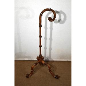 Linden Wood Clothes Thrower - Early 20th Century