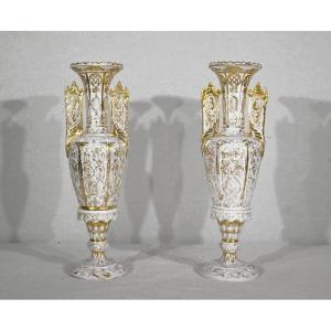 Paire De Vases En Porcelaine De Paris – Fin XIXe