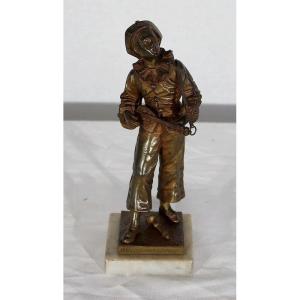 Small Pierrot Bronze "in The Moonlight" Signed E.bouret - 2nd Part Of The Nineteenth