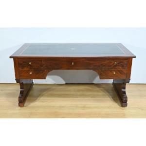 Important Property Desk In Burl Mahogany, Restoration Period – Early 19th Century