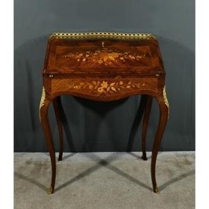 Small Rosewood Lady's Desk, Louis XV Style – Part 2 Of The 19th Century