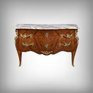 Commode Sauteuse en Marqueterie de Bois de Rose, style Louis XV, Maison Daïdé – Milieu XXe
