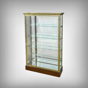Vitrine de Présentation en Laiton et Fond Miroir - Début XXe