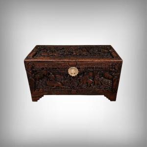 Large Chines Trunk, Camphor Wood