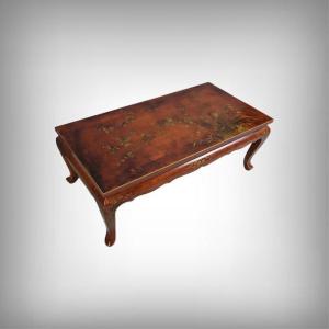 Lacquered Wood Coffee Table, China – Mid-20th Century