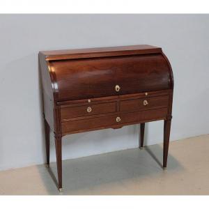 Louis XVI Cylinder Desk In Eighteenth Mahogany