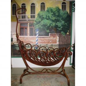 `thonet` Spirit Cradle In Beech - XXth