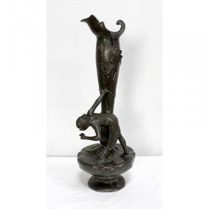  Haut Vase En Etain « Jeune Femme Cueillant Un Nénuphar » Signé P. Jean, Art Nouveau – Début XX