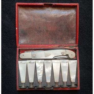 Stamp Book And Penknife By Grandcher In Petit Dunkerque (paris), Circa 1805