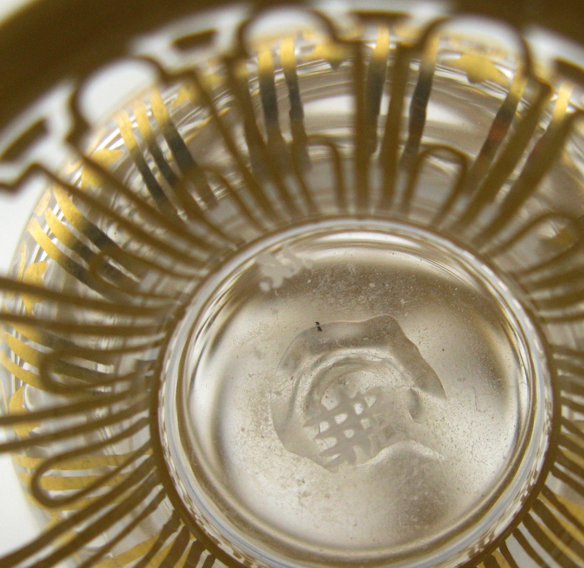 19th Century Lobmeyr Enameled And Gilded Glass Perfume Bottle-photo-7