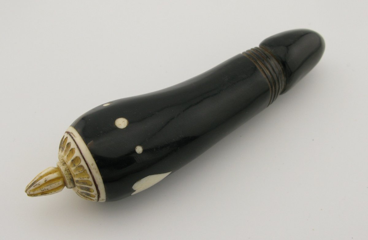 Bouteille de parfum érotique en corne de prisonnier de guerre Napoléonien, coffret en paille-photo-2