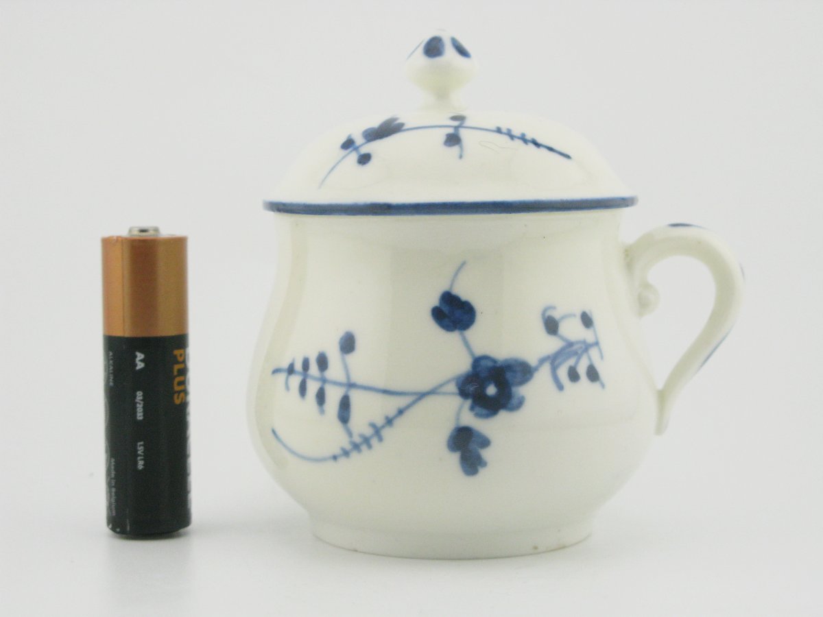 18th Century Chantilly Porcelain Cream Cup And Lid-photo-5
