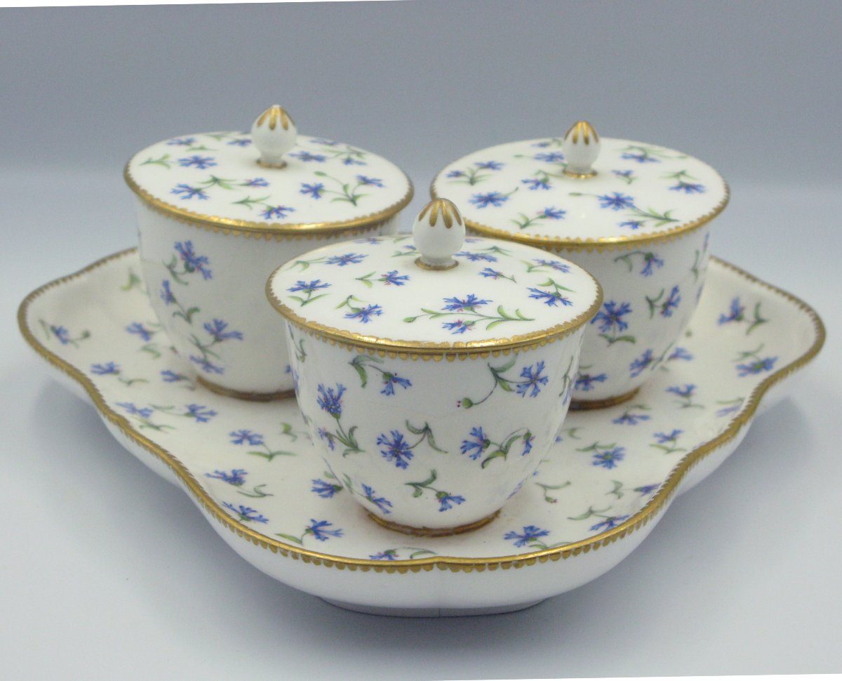 Confituriers triples sur pied en porcelaine tendre de Sèvres, XVIIIe siècle, 1782-photo-7