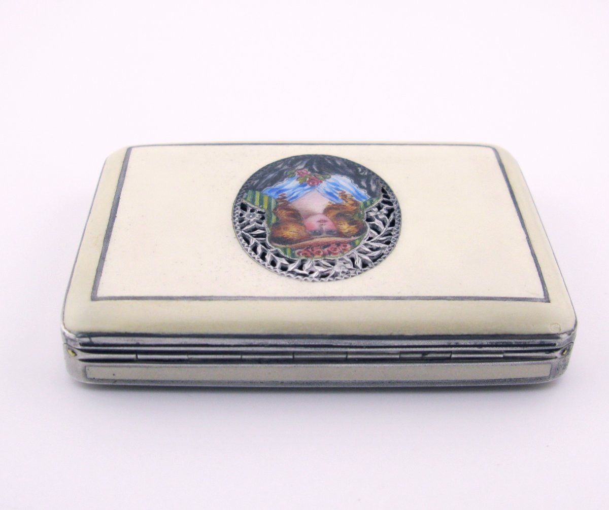 Early 20th Century Pomander/vinaigrette Box,sterling Silver, Cream Hardstone, And Enamel-photo-5