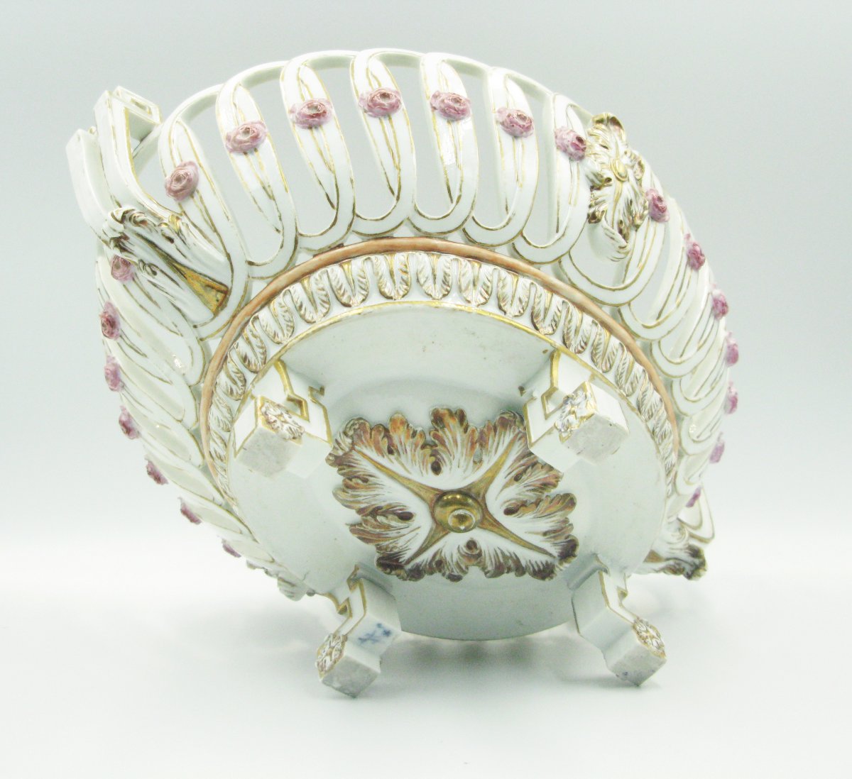 18th Century Meissen Porcelain Basket, Marcolini Period-photo-2
