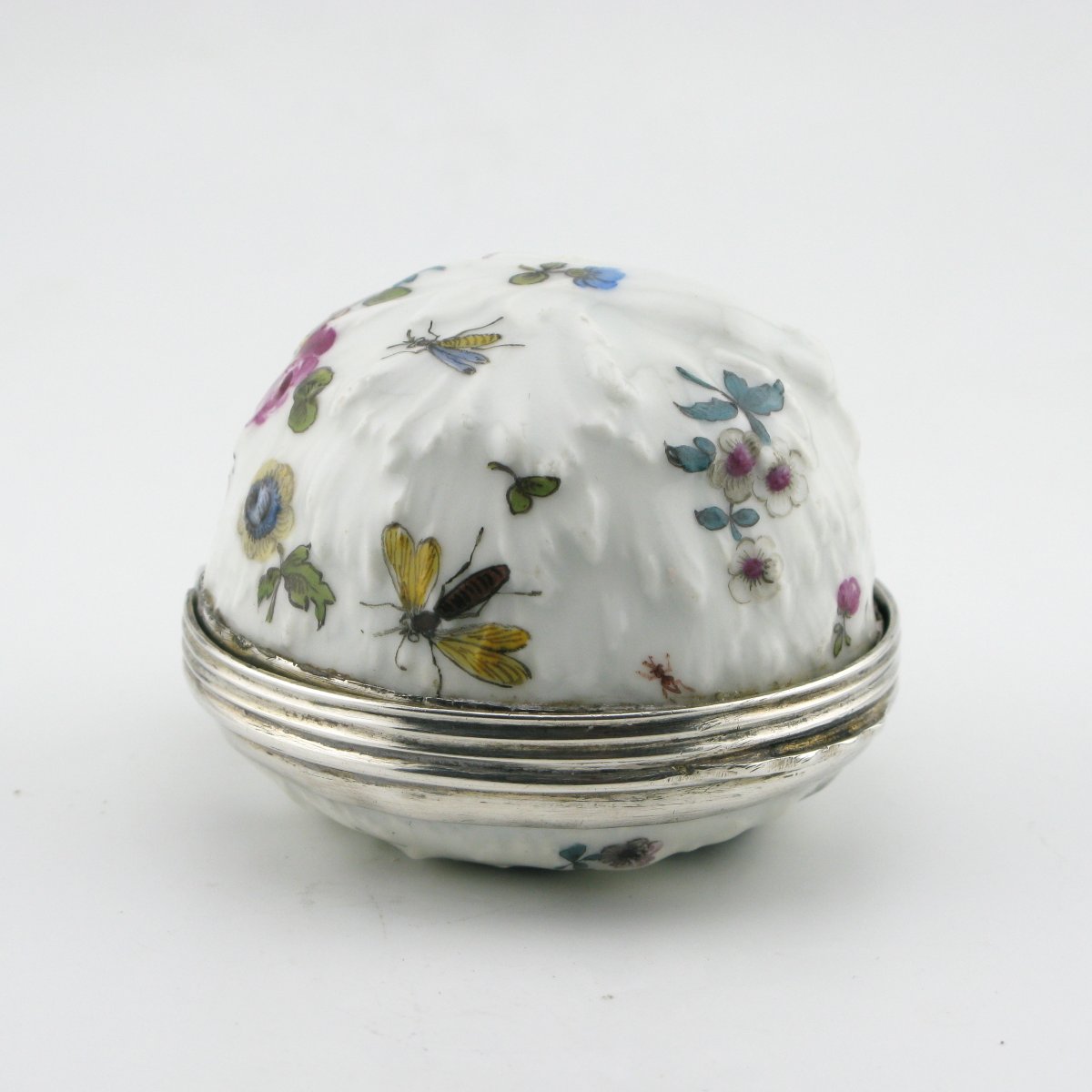 Tabatière/bonbonnière en porcelaine allemande du XVIIIe siècle-photo-3