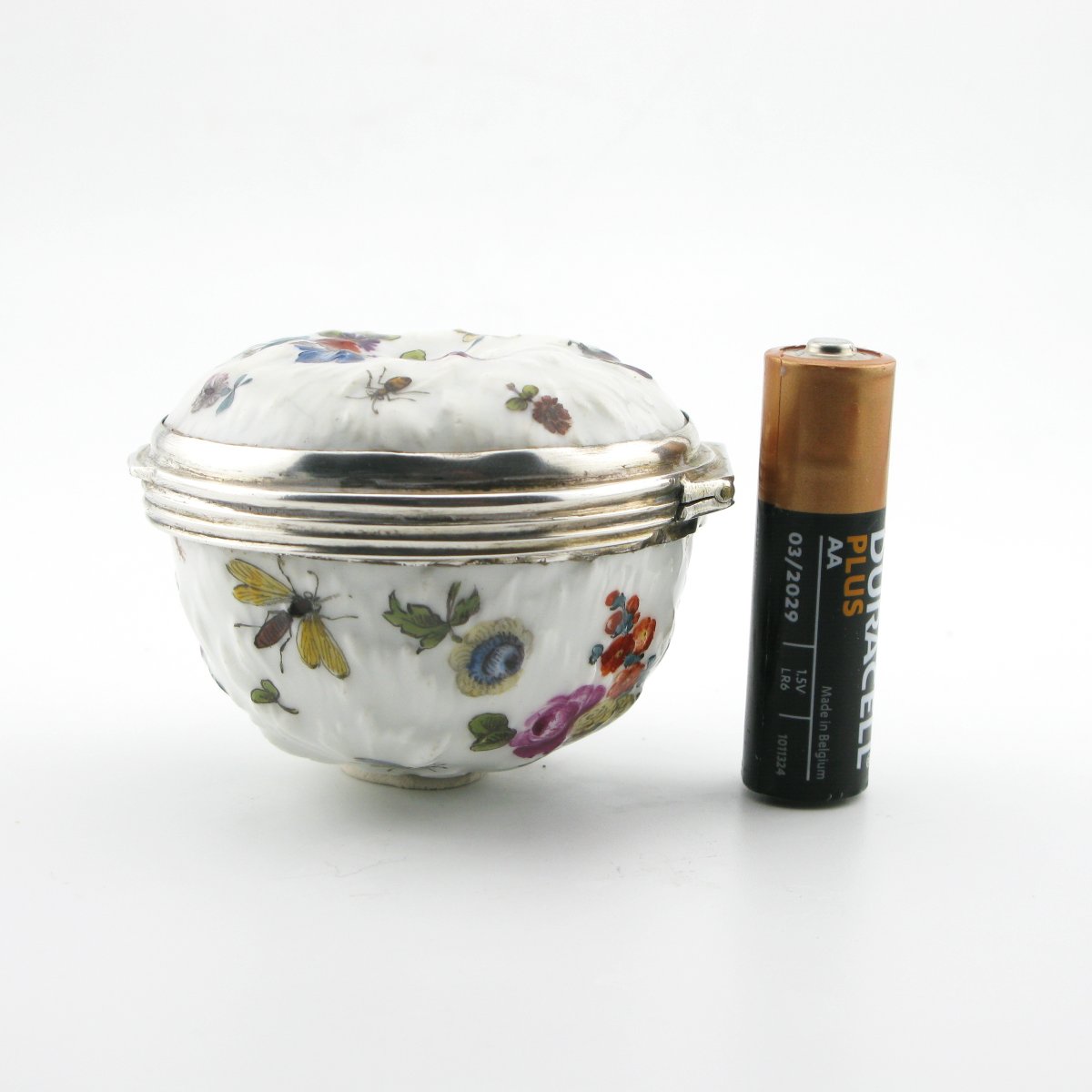 Tabatière/bonbonnière en porcelaine allemande du XVIIIe siècle-photo-8