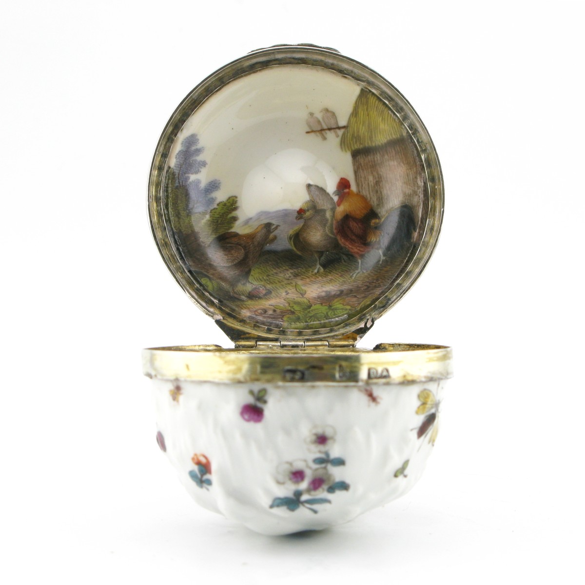 Tabatière/bonbonnière en porcelaine allemande du XVIIIe siècle
