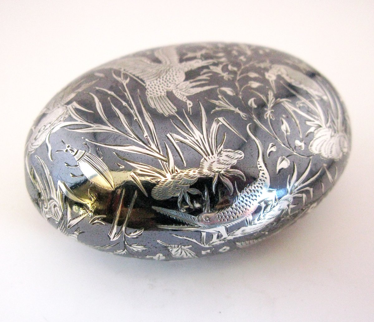 Une tabatière antique en argent niello du XIXe siècle, décoration inhabituelle-photo-4